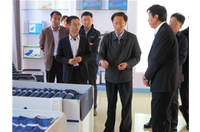 2018年10月26日，龍口市市委書記韓世軍、龍口市高新區(qū)黨工委書記霍樹春來雙鷹參觀指導